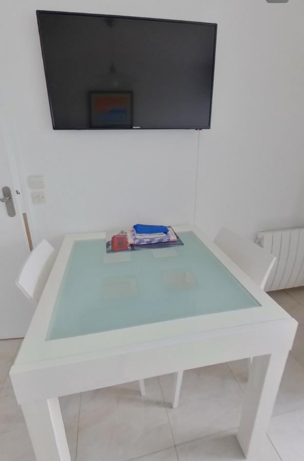 Appartement Proche De La Mer Courseulles-sur-Mer Buitenkant foto